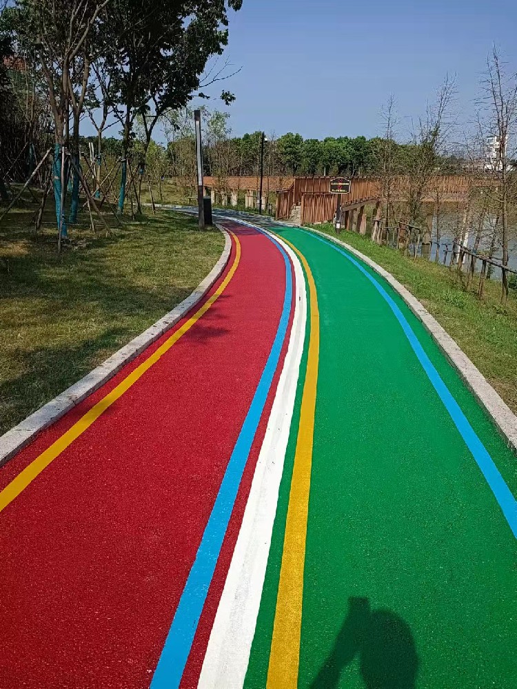 鄂温克小区划线